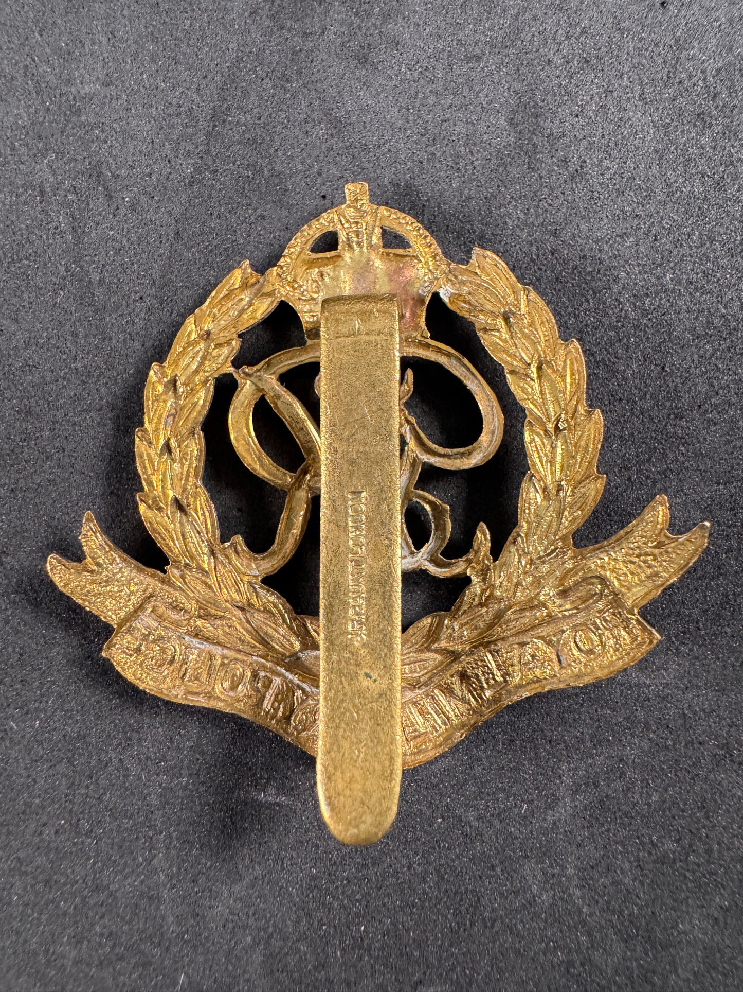 After WW2 British Army Royal Military Police (RMP) Cap Badge GR IV