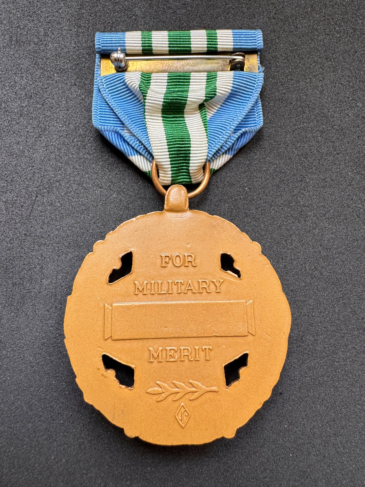 Photo 2 of U.S. Joint Force Commendation Medal LI-GI - collectible militaria item