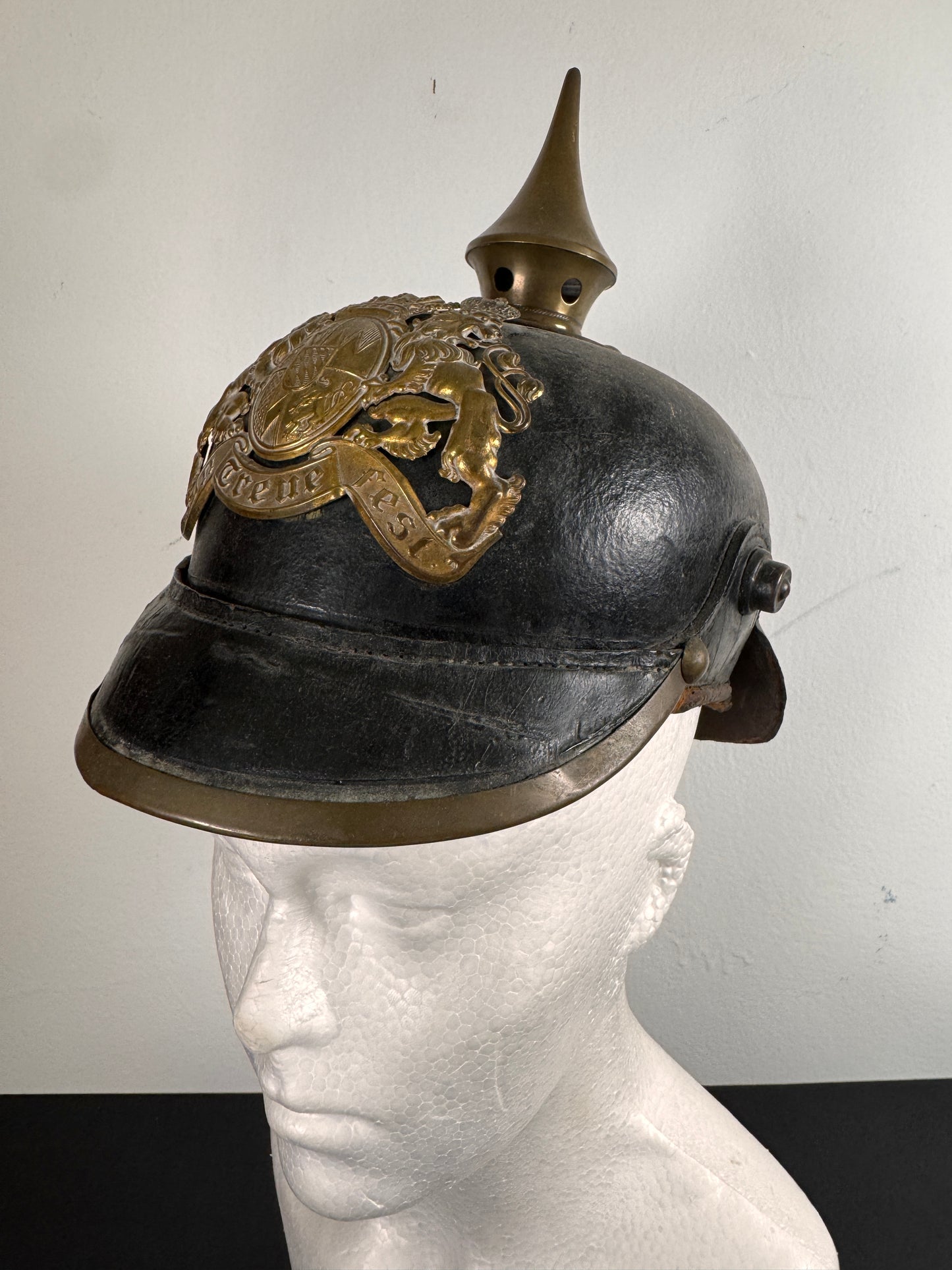 Photo 1 of WW1 German Bavarian Army Pickelhaube 2nd Infantry Regiment - collectible militaria item