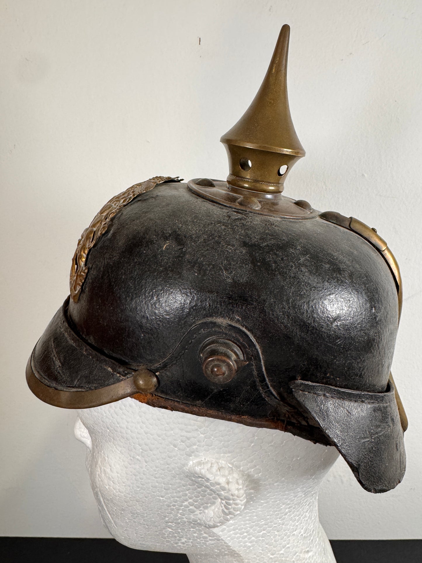 Photo 6 of WW1 German Bavarian Army Pickelhaube 2nd Infantry Regiment - collectible militaria item