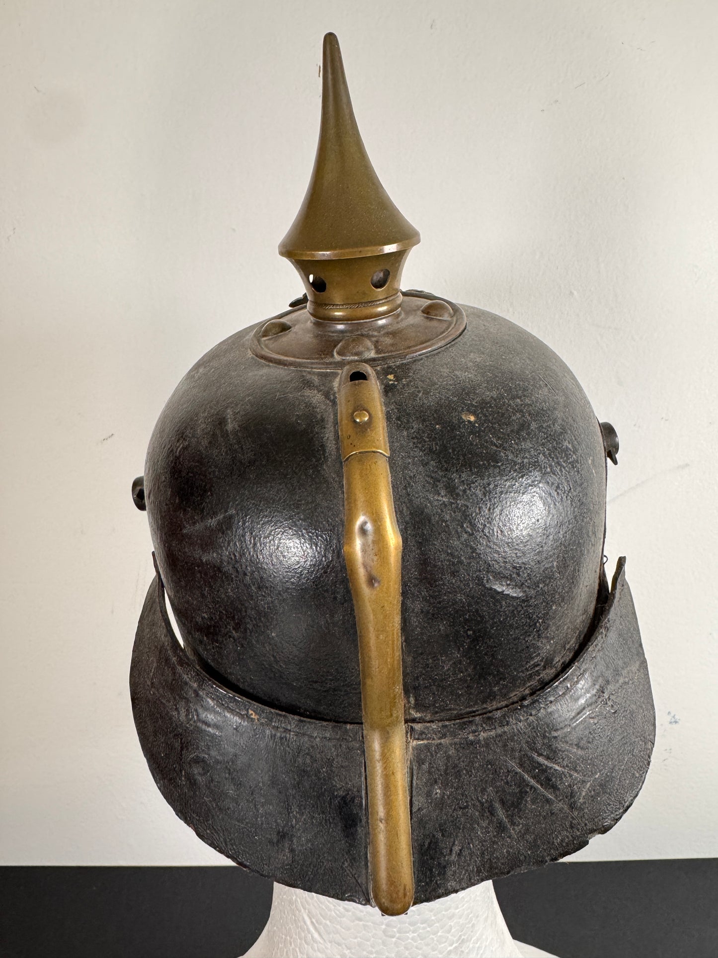 Photo 7 of WW1 German Bavarian Army Pickelhaube 2nd Infantry Regiment - collectible militaria item