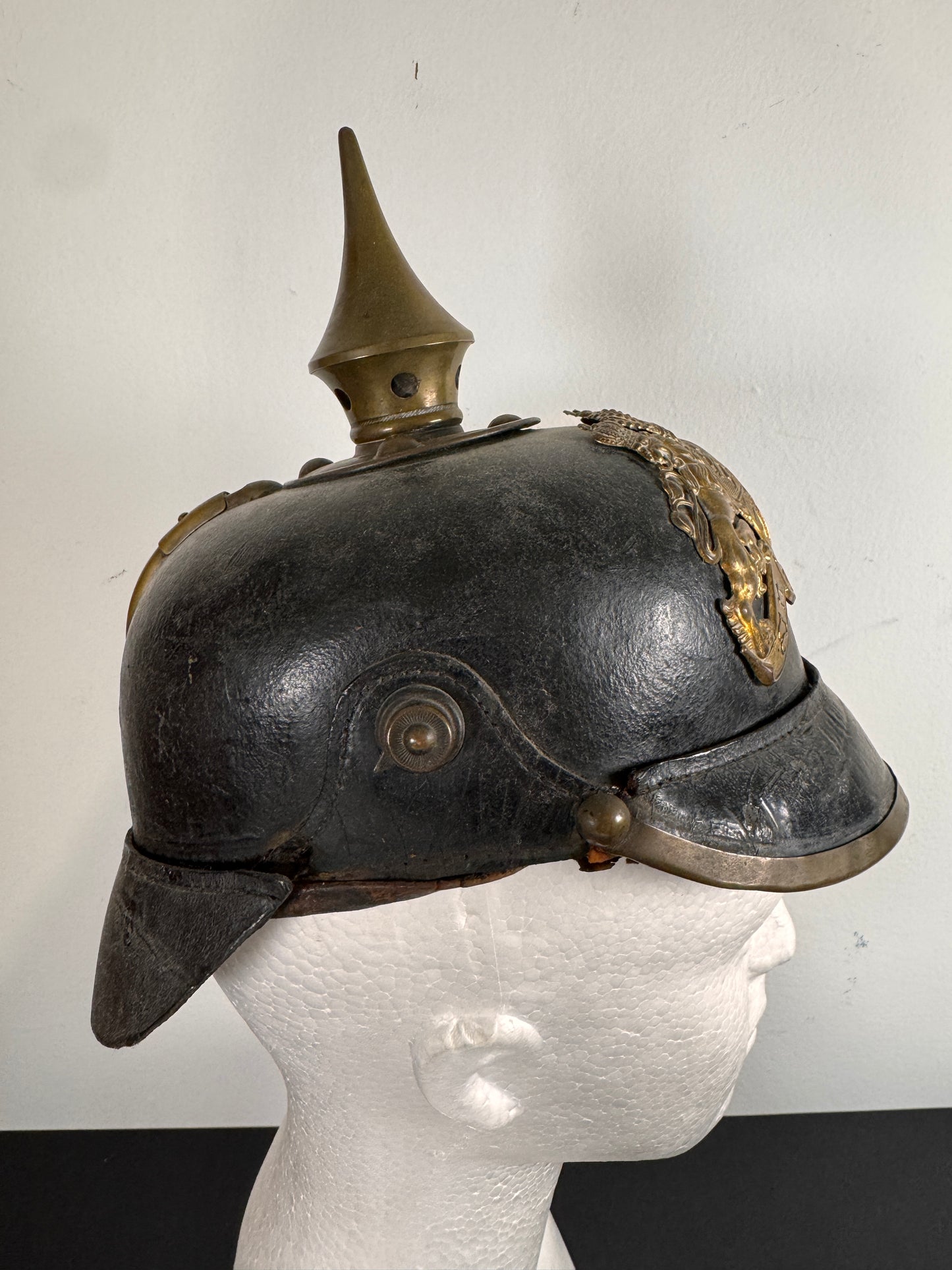 Photo 9 of WW1 German Bavarian Army Pickelhaube 2nd Infantry Regiment - collectible militaria item