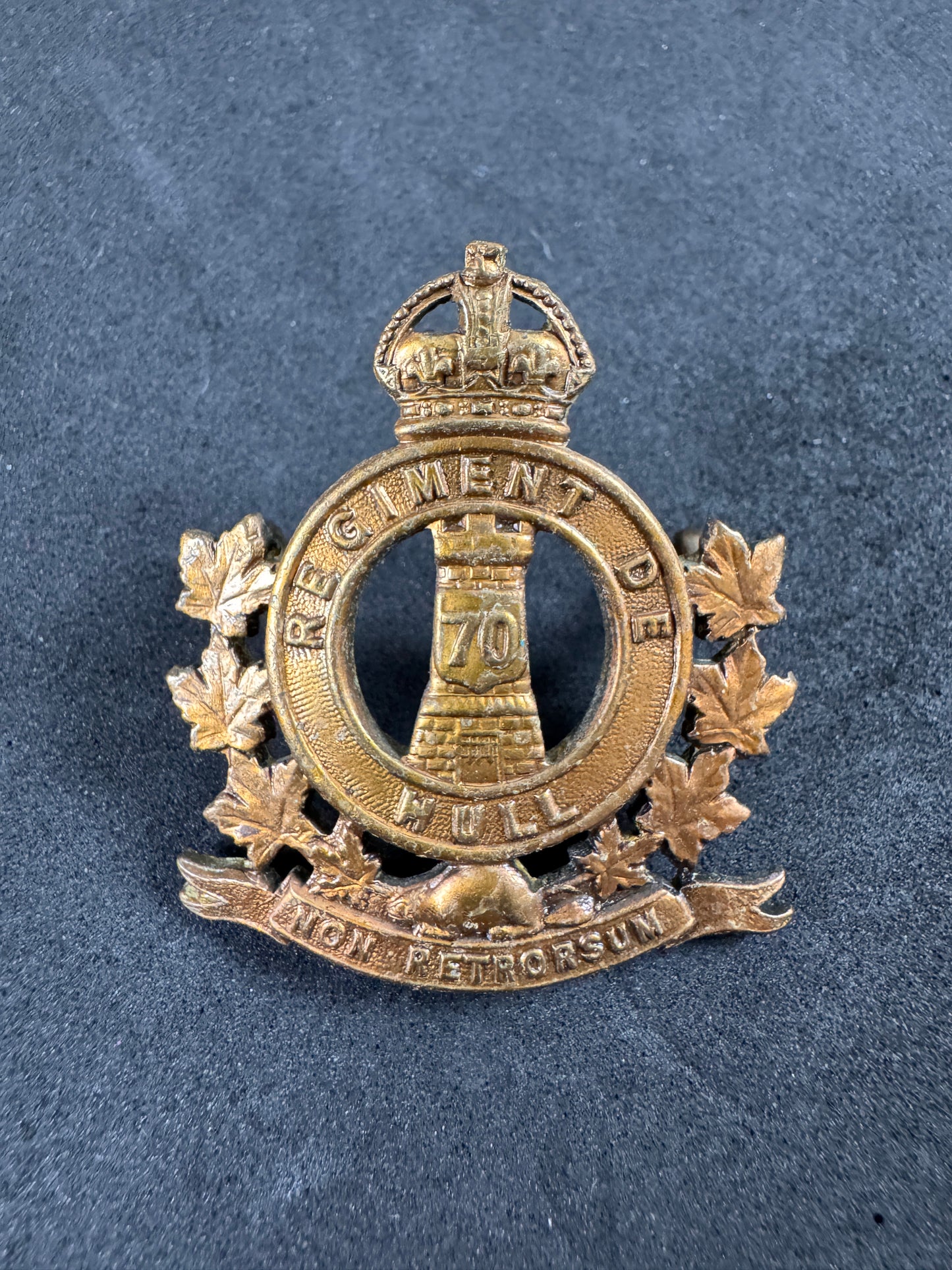 Photo 1 of WWI Canadian Army 70th Regiment de Hull Officer's Cap Badge - Caron Frères - collectible militaria item