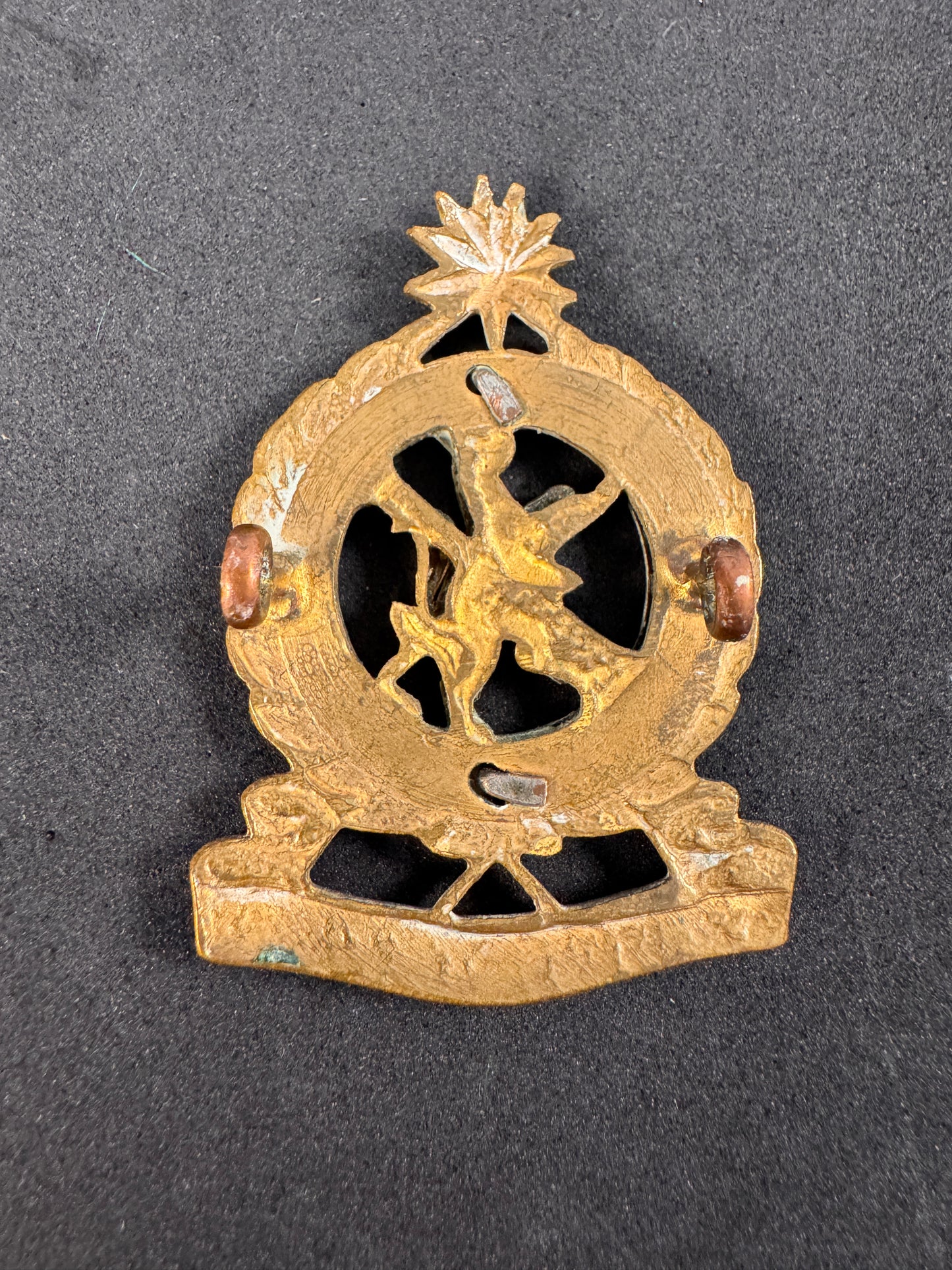 Photo 2 of After WW2 Malaya Malay Armed Forces Maintenance Corps Cap Badge - collectible militaria item
