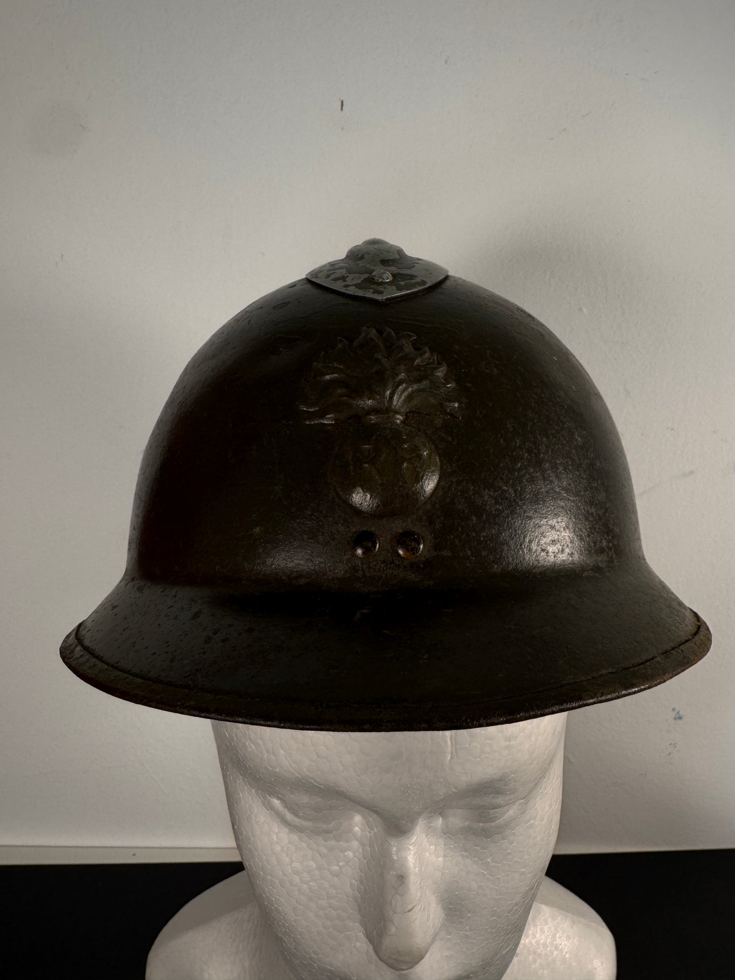 Photo 2 of WW2 French Army Infantry M1926 Adrian Combat Helmet - collectible militaria item