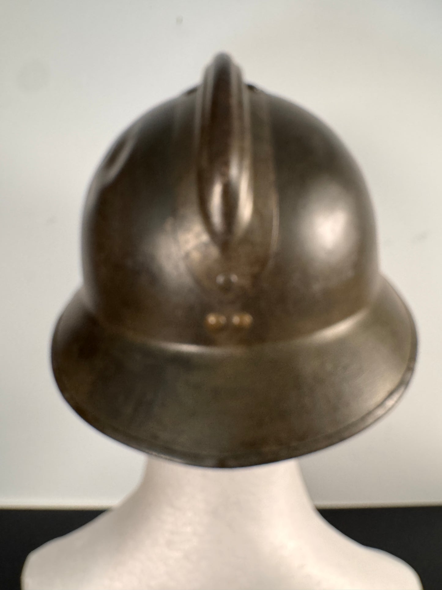 Photo 5 of WW2 French Army Artillery M1926 Adrian Combat Helmet - collectible militaria item