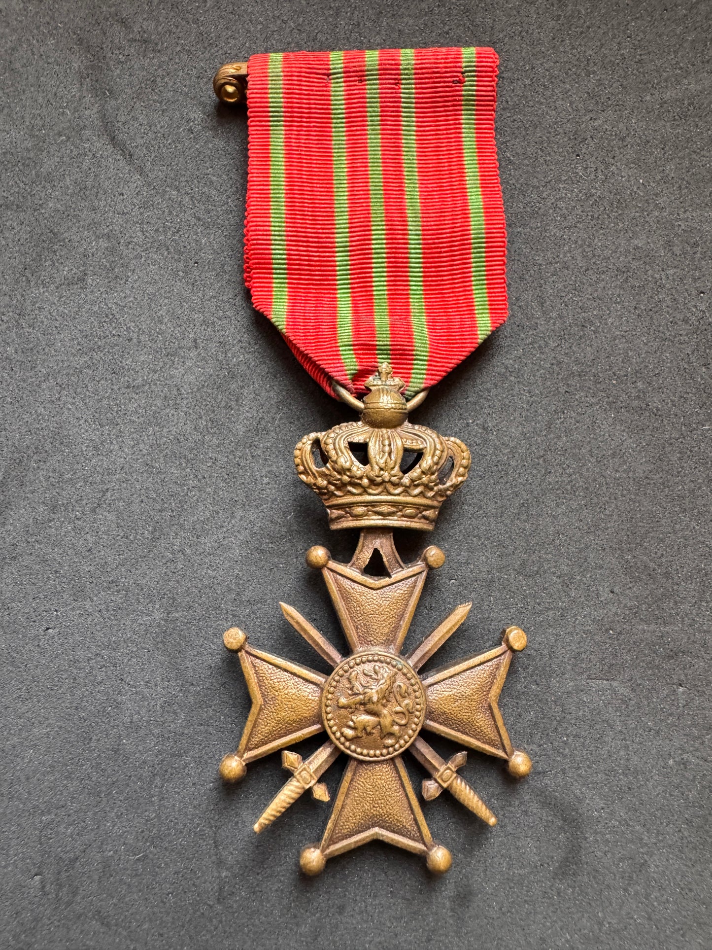 Photo 1 of WW1 Belgian Army Croix de Guerre (War Cross) 1914-1918 Medal - collectible militaria item