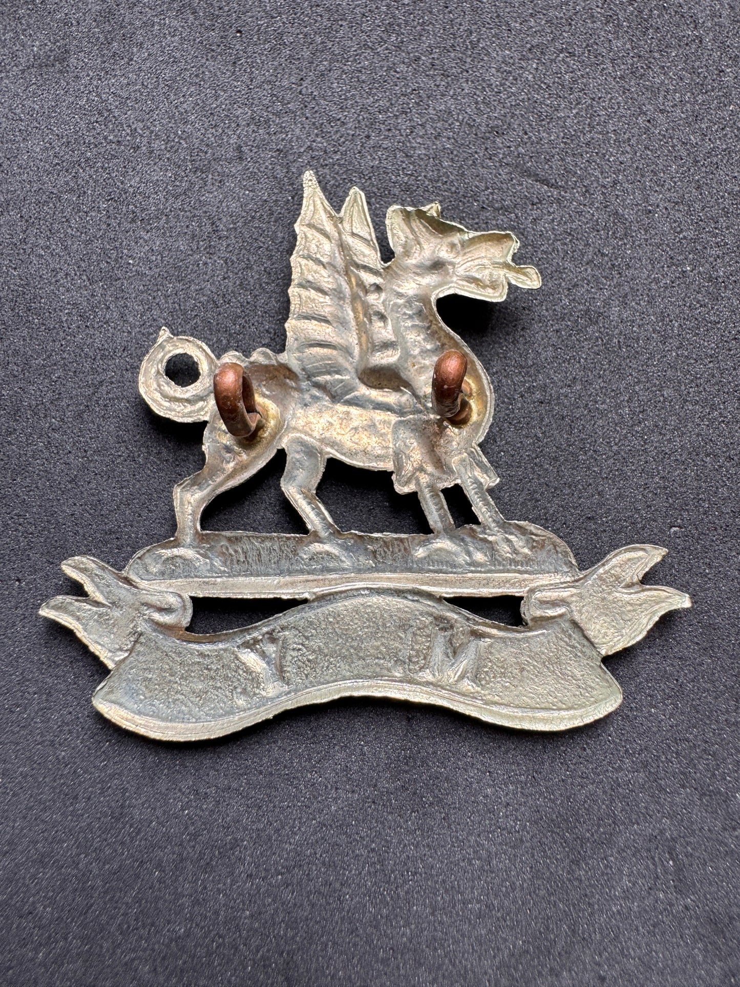Photo 2 of WW1 British Army Montgomeryshire Yeomanry (M.Y.) Cap Badge - collectible militaria item