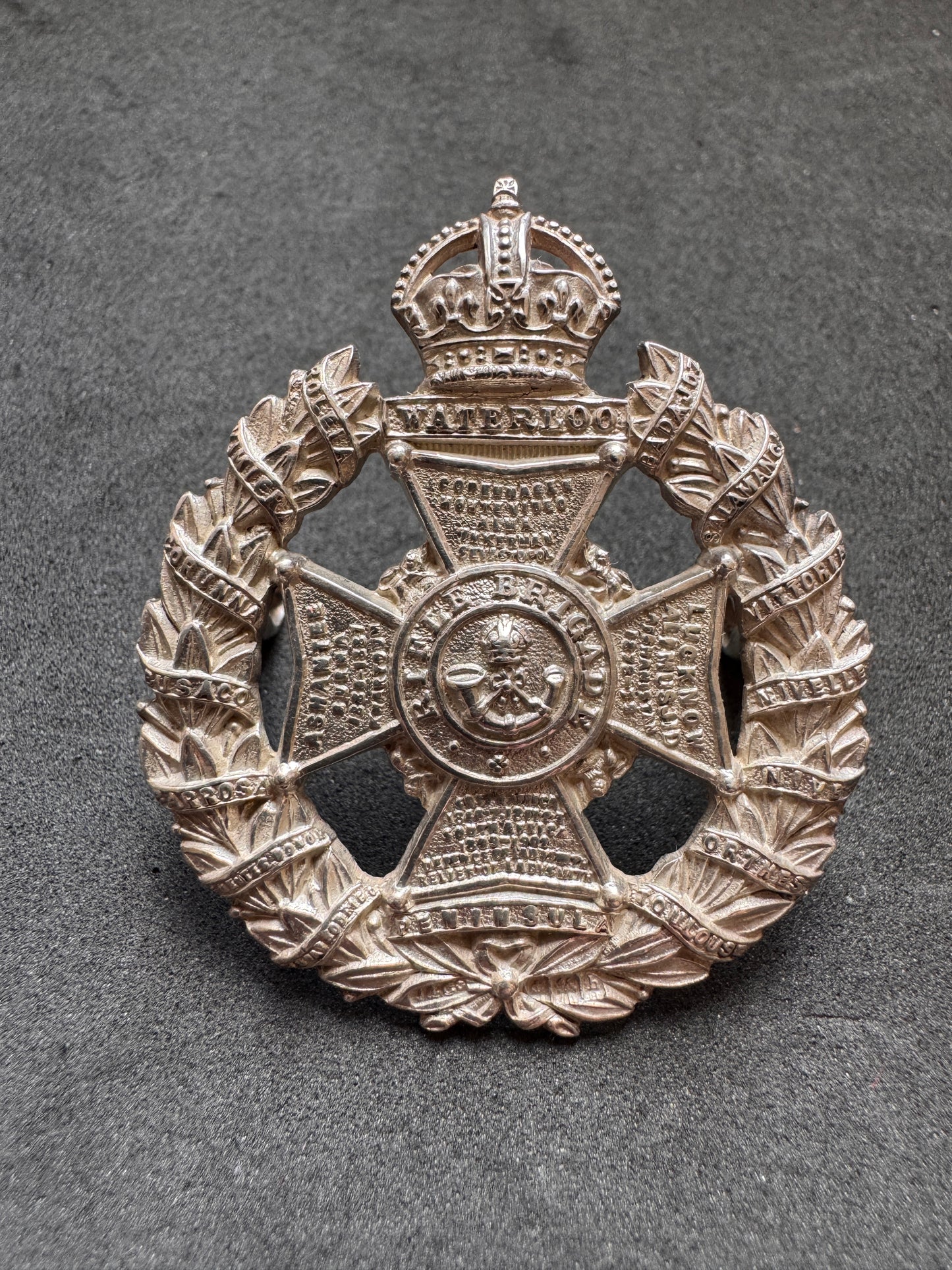 Photo 1 of British Army Rifle Brigade Officer's Cap Badge 1907 J&Co - collectible militaria item