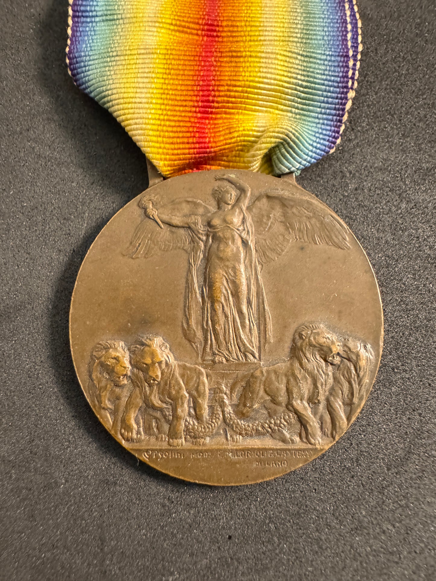 Photo 2 of WW1 Italian Inter Allied Victory Medal - collectible militaria item
