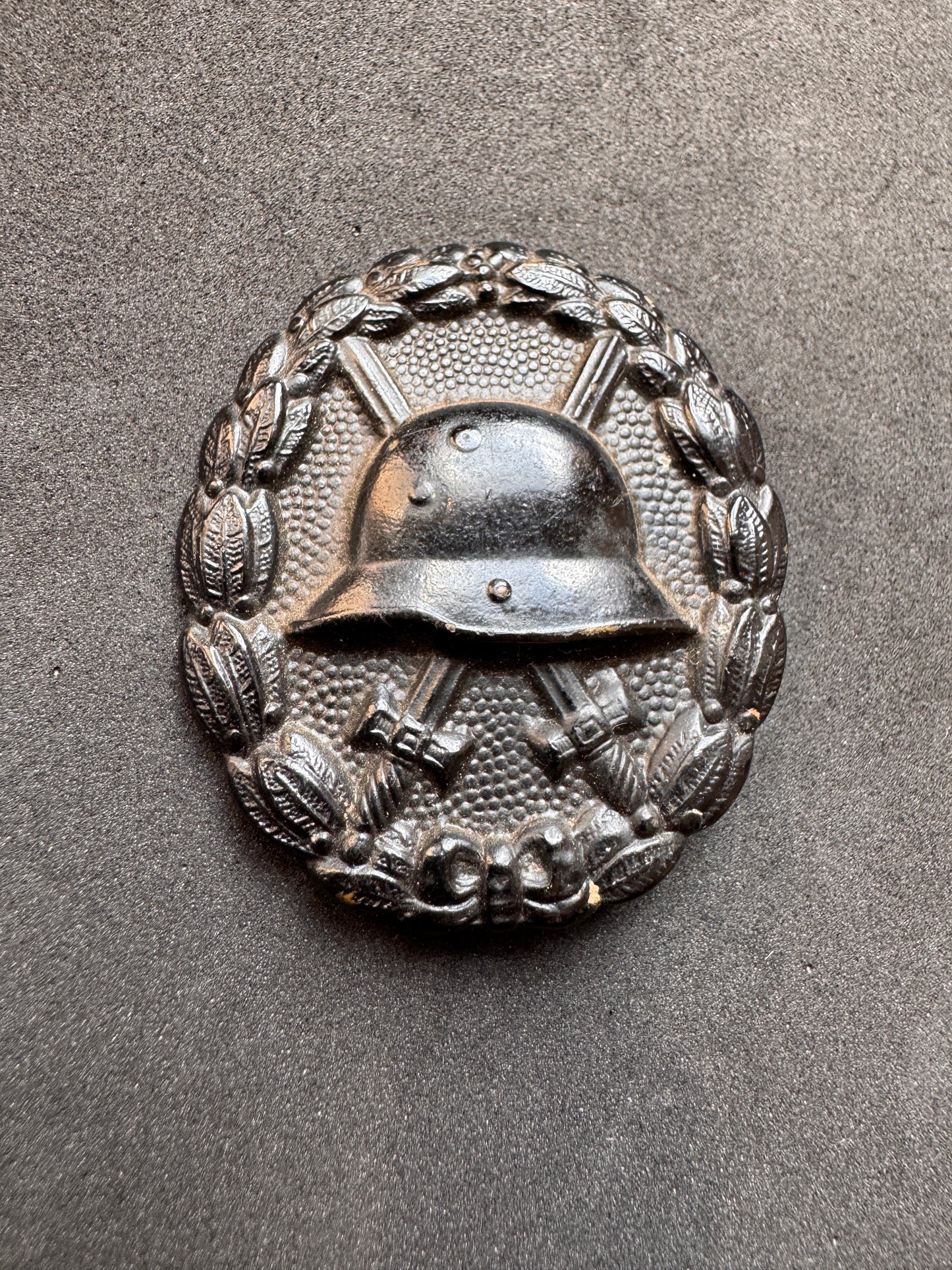 Photo 1 of WW1 German Black Wound Badge - collectible militaria item