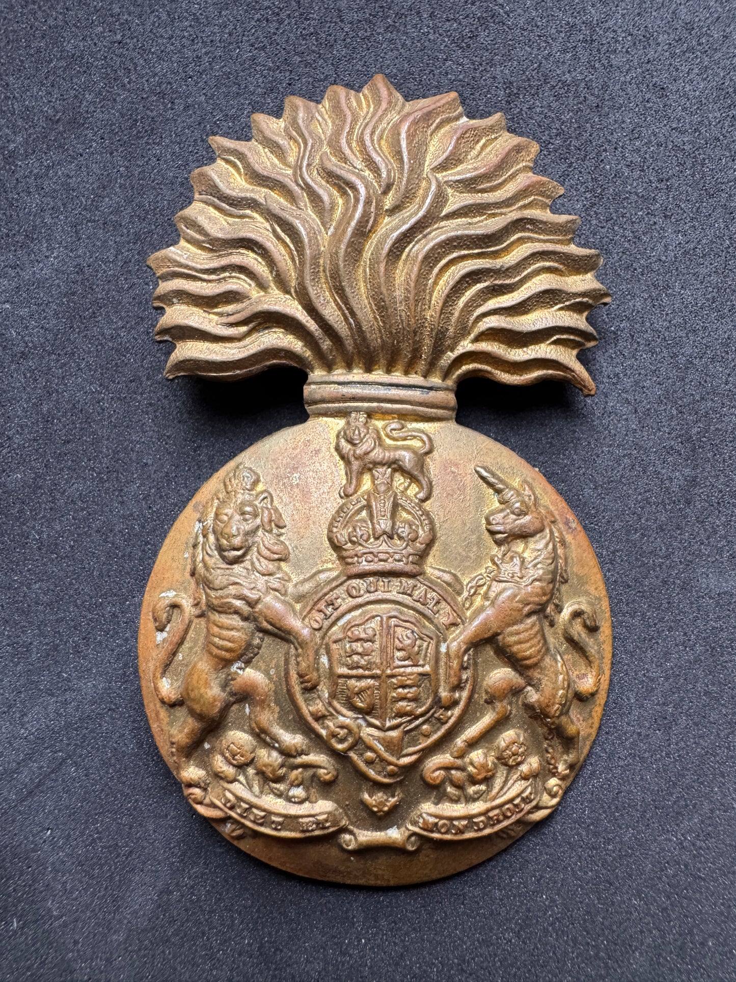 Photo 1 of WW2 British Army Royal Scots Fusiliers Glengarry Cap Badge - collectible militaria item