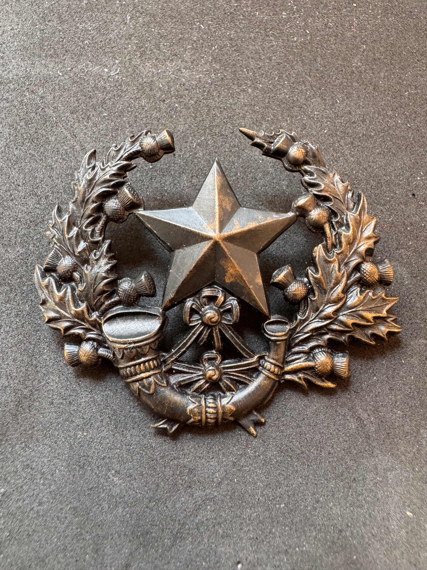 WW1 British Army Scots Rifles (Cameronians) Blackened Brass Cap Badge