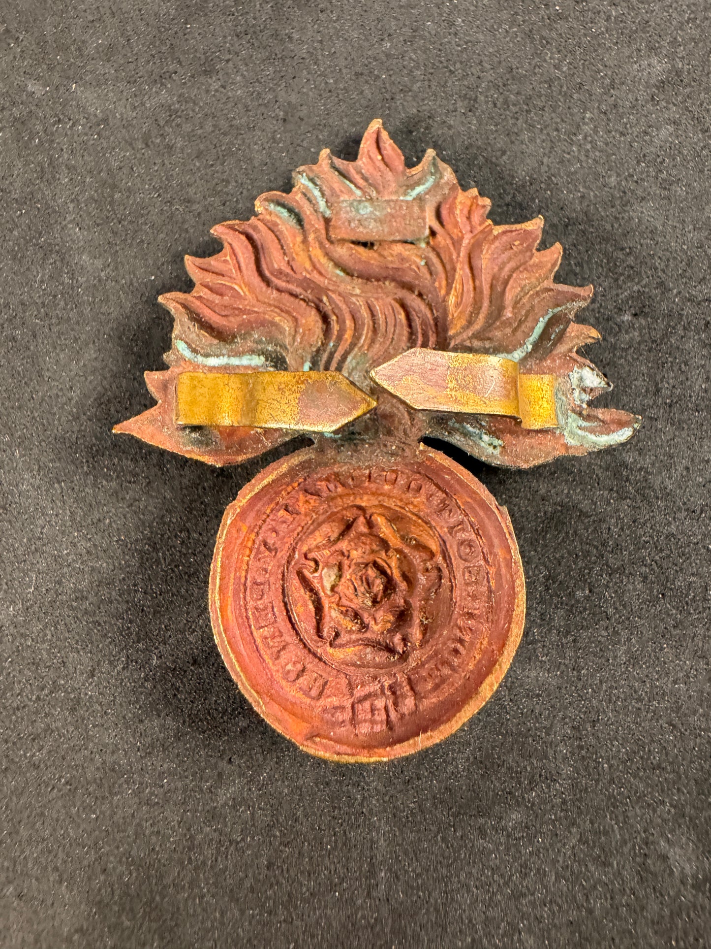 WW1 British Army Royal Fusiliers Officer’s Cap Badge – J.R. Gaunt London