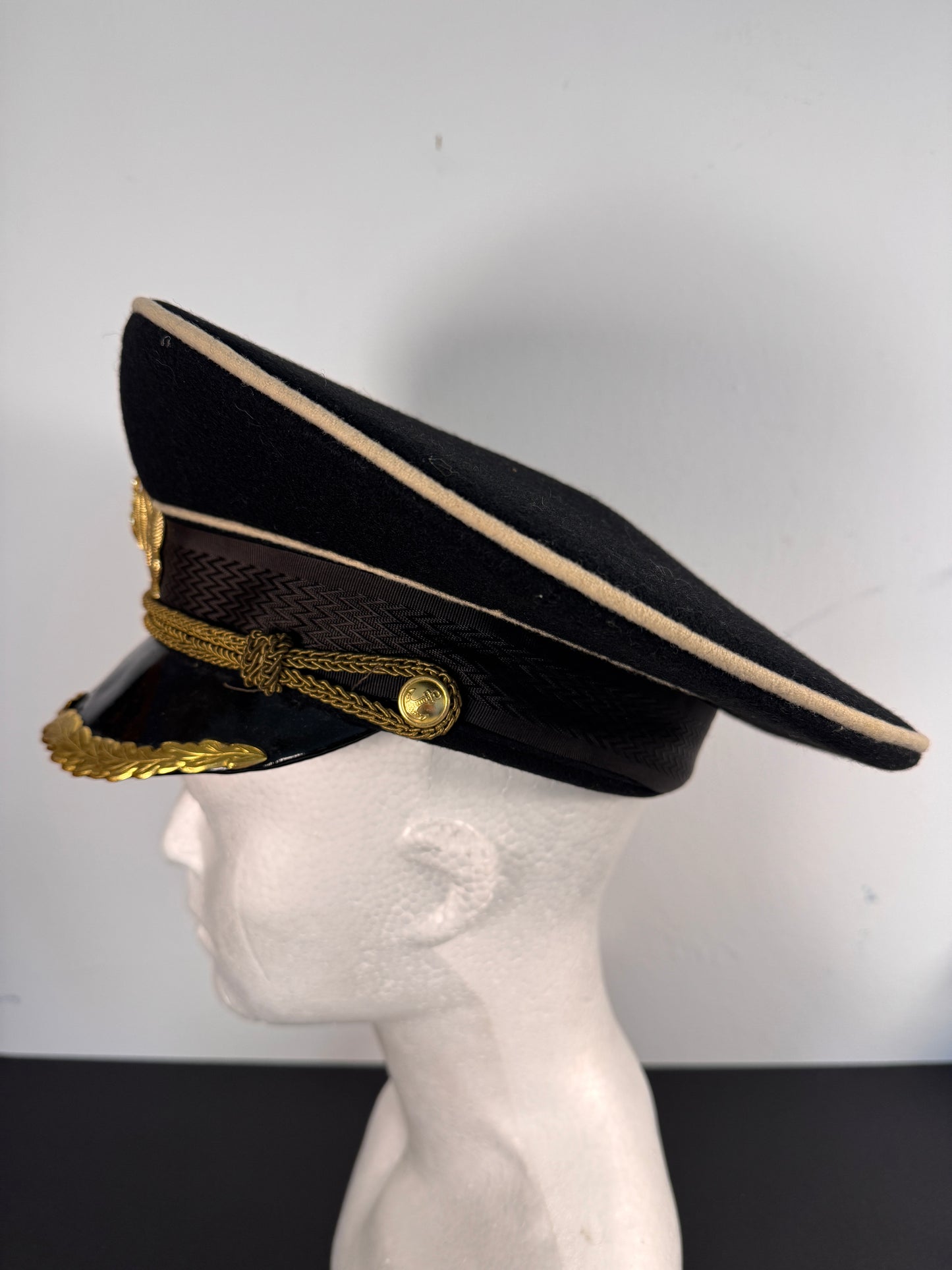 Photo 4 of Soviet Navy Officer’s Captain Visor Cap - USSR Cold War Naval Uniform Hat - collectible militaria item