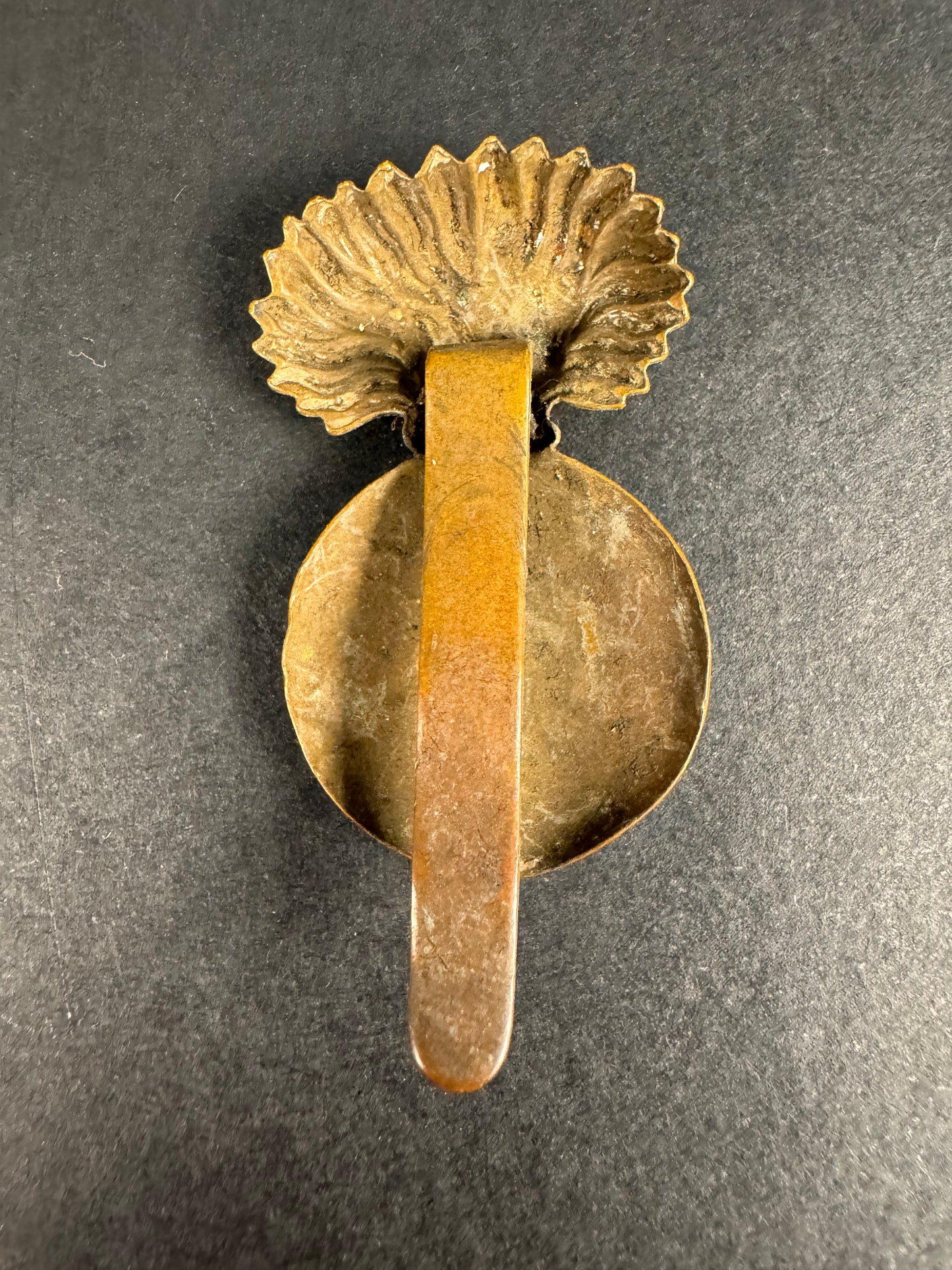 Photo 2 of WW1 British Army Welsh Fusiliers Cap Badge - collectible militaria item