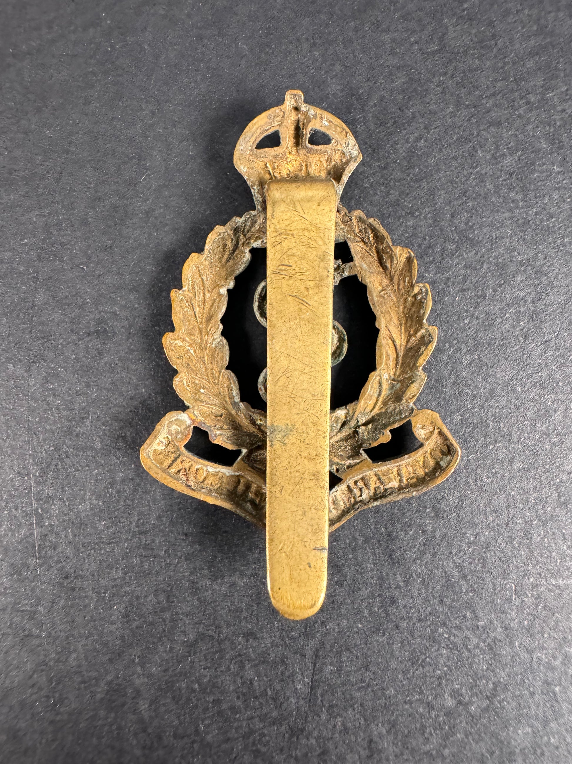 Photo 2 of WW1 British Royal Army Medical Corps Cap Badge - collectible militaria item
