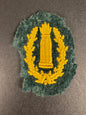 Photo 1 of WW2 German Artillery Gun Layer Proficiency Sleeve Badge - collectible militaria item