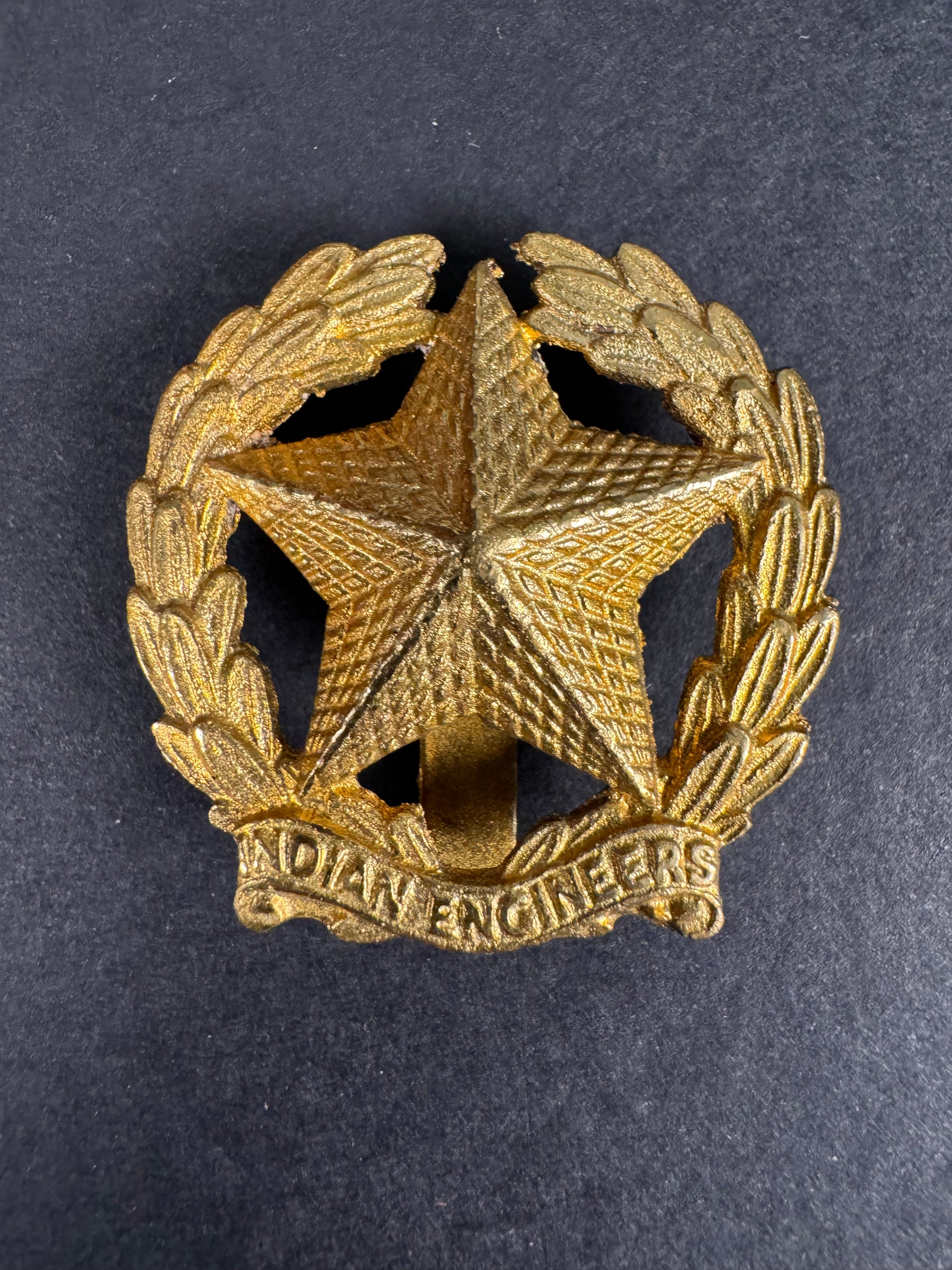 Photo 1 of WW2 Indian Army Engineers Cap Badge - collectible militaria item