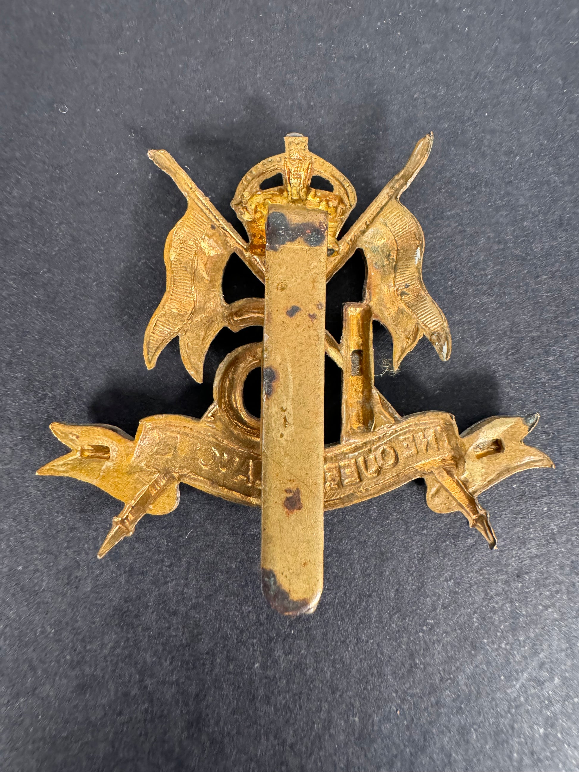 Photo 2 of WW1 British Army 16th The Queen’s Lancers Cavalry Cap Badge - collectible militaria item
