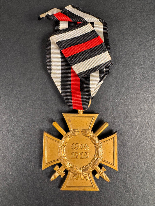 Photo 1 of WW2 German Honour Cross of the World War 1914 - 1918 Medal Maker Mark 7 RV - collectible militaria item