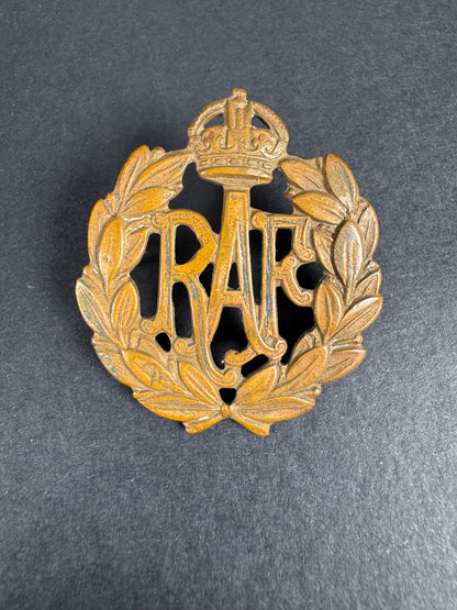 Photo 1 of WW1 British Royal Air Force RAF Cap Badge - collectible militaria item