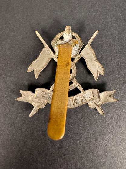 Photo 2 of WW1 British Army 9th Queen’s Royal Lancers Cavalry Cap Badge - collectible militaria item