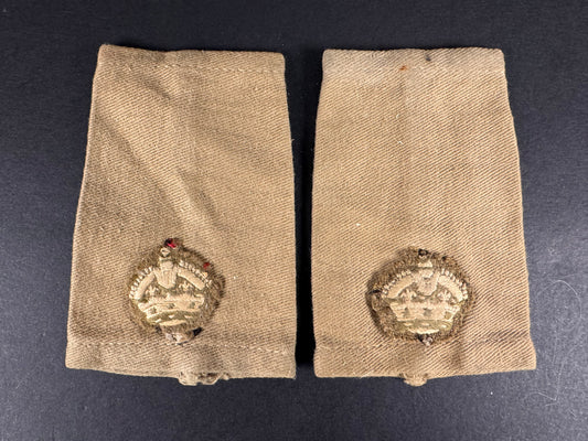 Photo 1 of WW2 British Army Officer's (Major) Overseas Shoulder Rank Slide Epaulettes - collectible militaria item