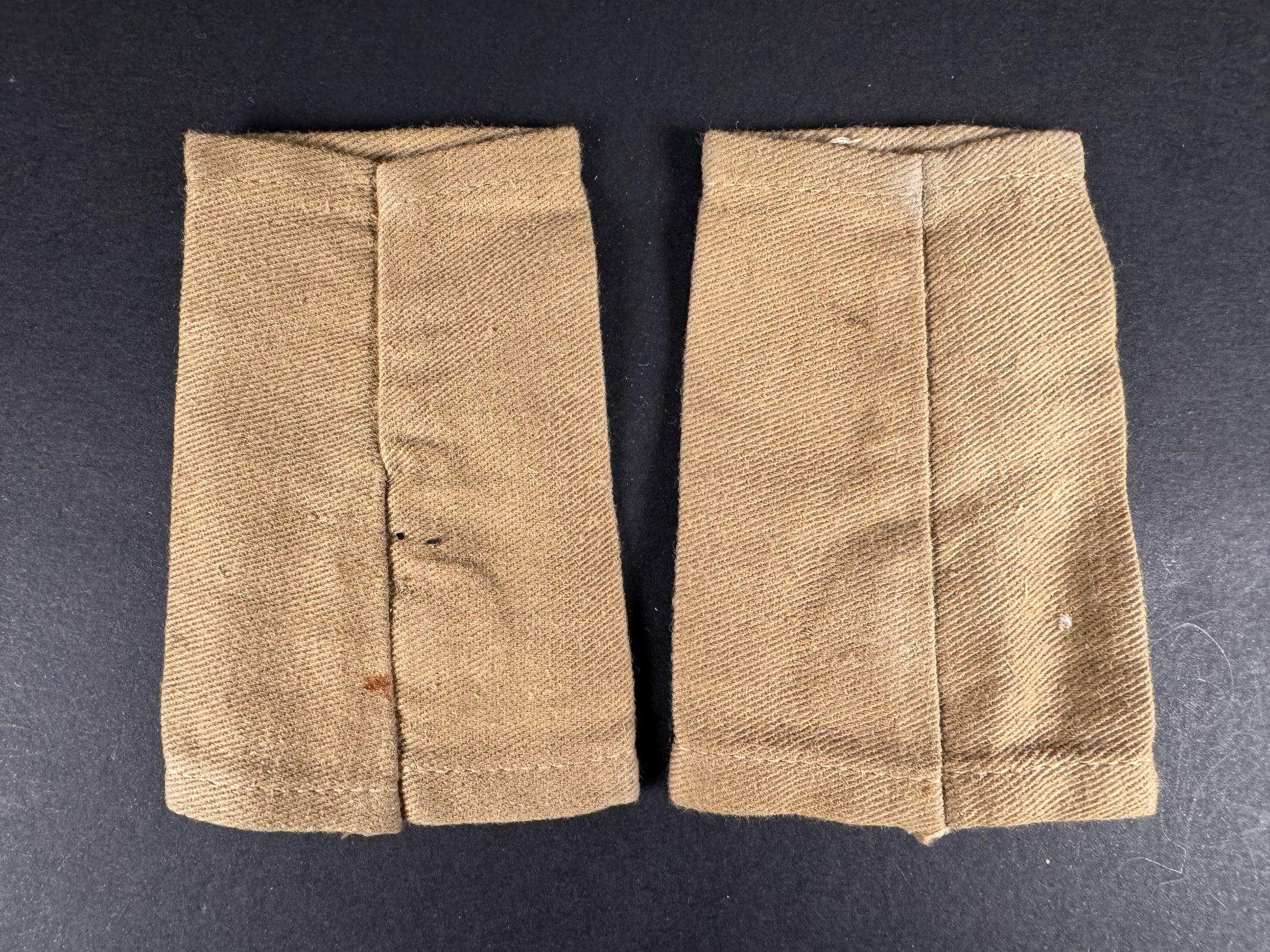 Photo 2 of WW2 British Army Officer's (Major) Overseas Shoulder Rank Slide Epaulettes - collectible militaria item