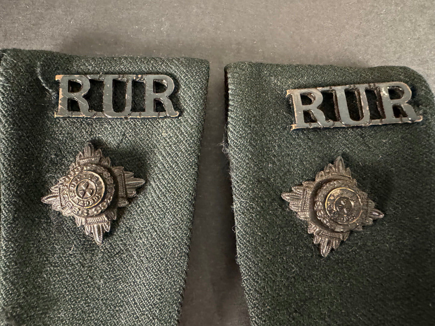 Photo 2 of WW2 British Army Royal Ulster Rifles Officer's Shoulder Rank Slide Epaulettes - collectible militaria item