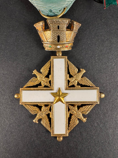 Order of Merit of the Republic of Italy Knight's Cross in Gold Medal Award OMRI