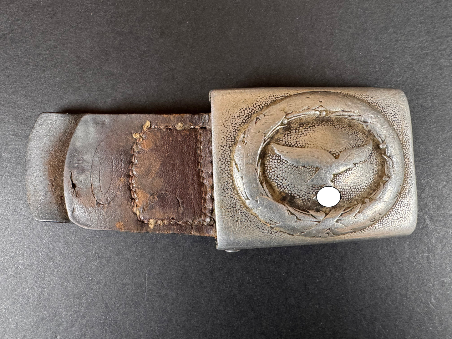 Photo 1 of WW2 German Luftwaffe Uniform Belt Buckle - collectible militaria item