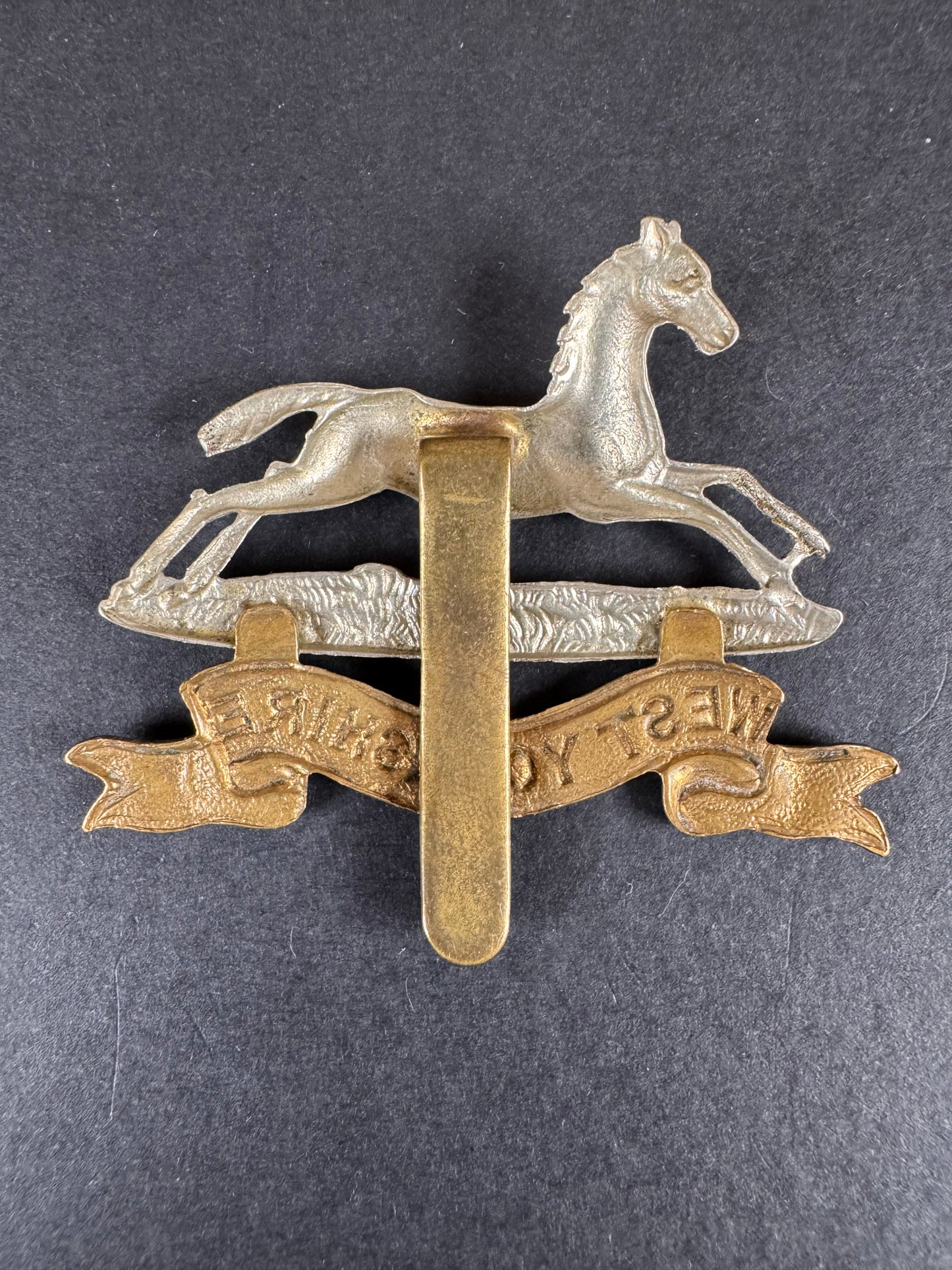 Photo 2 of WW2 British Army West Yorkshire Regiment Cap Badge - collectible militaria item