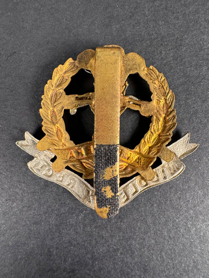 Photo 2 of WW1 British Army The Middlesex Infantry Regiment Cap Badge - collectible militaria item