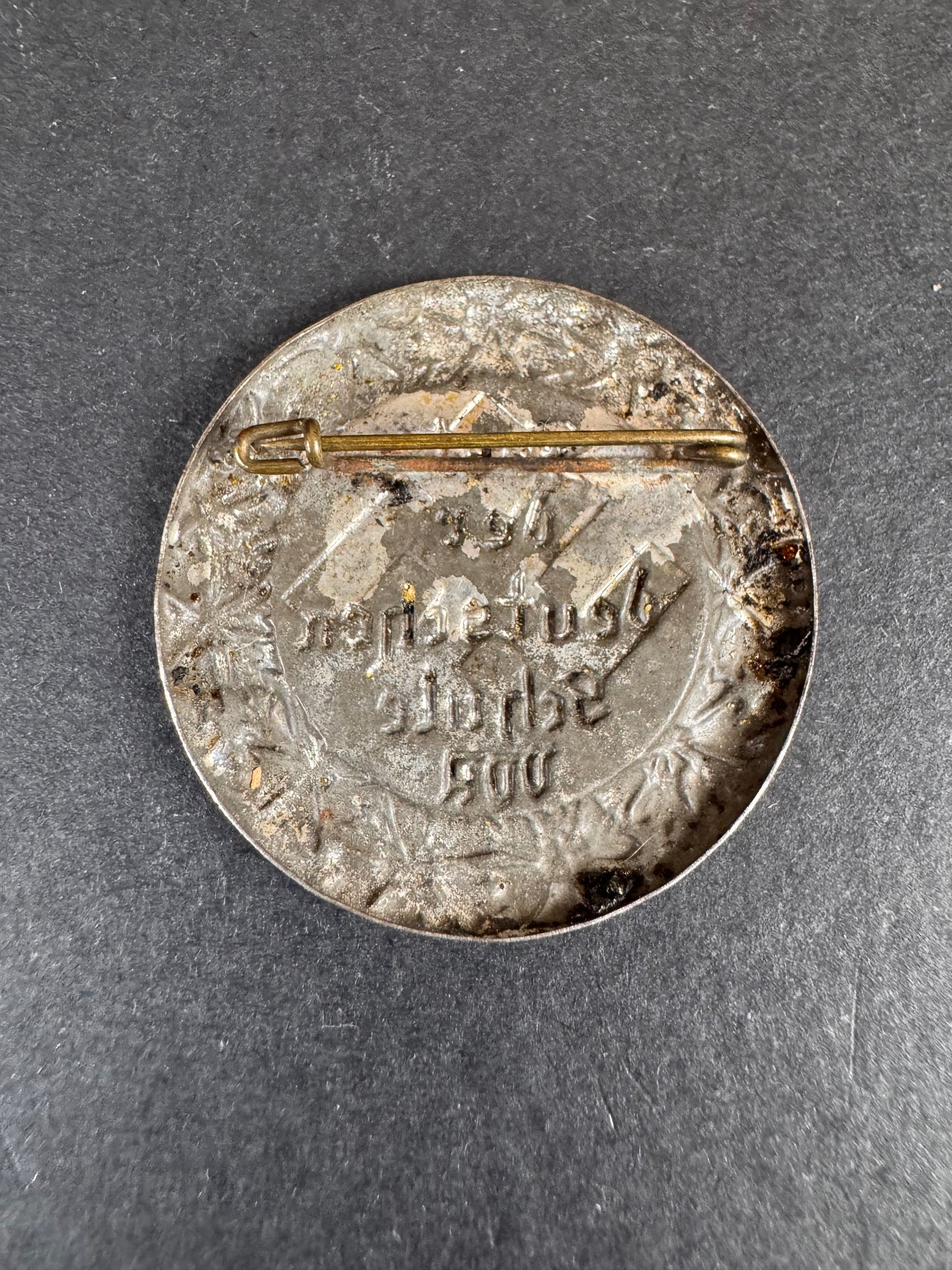 Photo 3 of Third Reich VDA Tinnie - Test Der Deutschen Schule - collectible militaria item