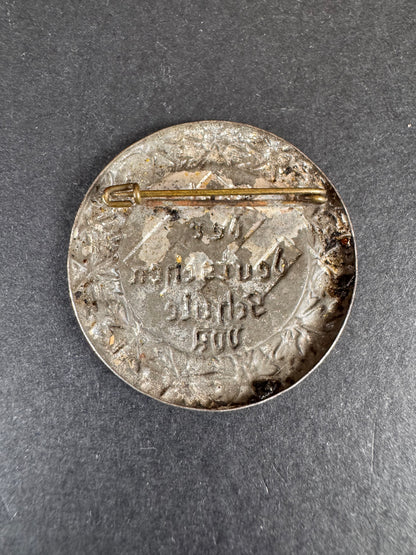 Photo 3 of Third Reich VDA Tinnie - Test Der Deutschen Schule - collectible militaria item