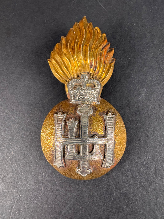 Photo 1 of Scottish Royal Highland Fusiliers Officer's Glengarry Cap Badge - collectible militaria item