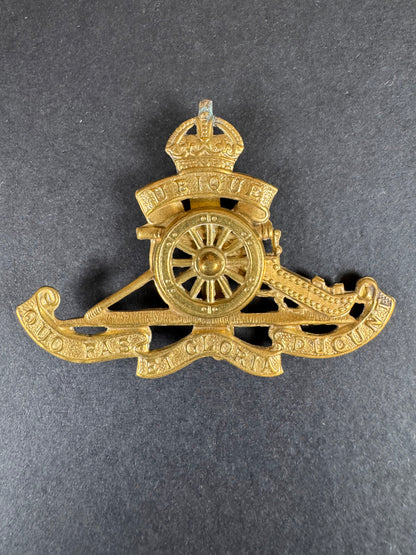 Photo 1 of WW1 British Army Royal Artillery Cap Badge - collectible militaria item