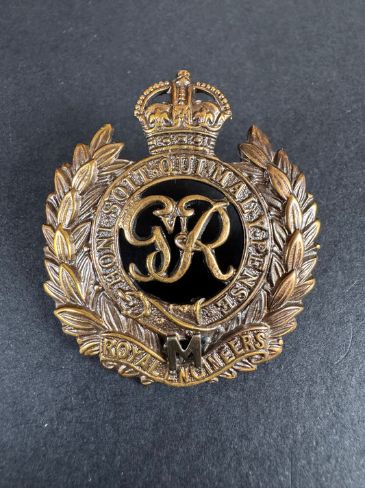 Photo 1 of WW2 British Army Royal Engineers Militia Cap Badge - collectible militaria item
