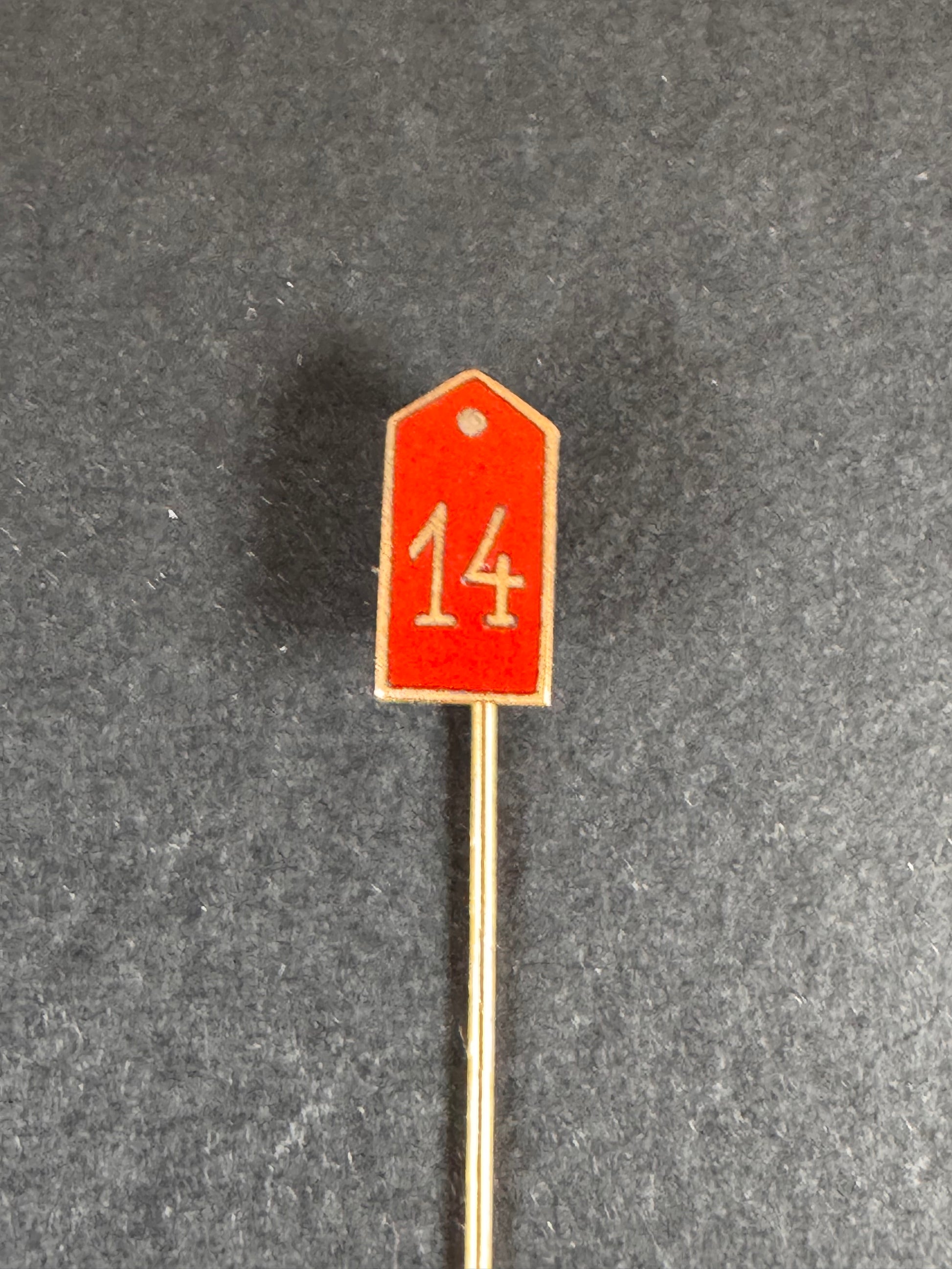 Photo 1 of WW1 German Feldartillerie Regiment Grossherzog (1. Badisches) Nr. 14 Stickpin - collectible militaria item
