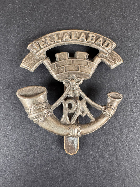Photo 1 of WW1 British Army Somerset Light Infantry Cap Badge - collectible militaria item