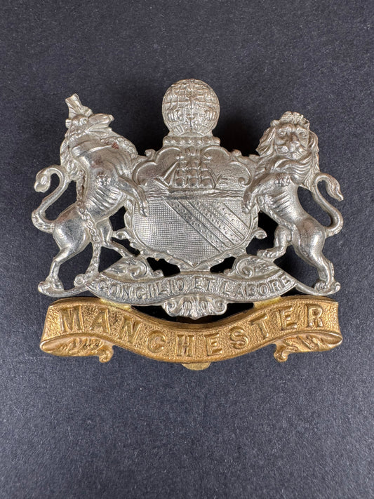 Photo 1 of WW1 British Army Manchester Regiment Cap Badge - collectible militaria item