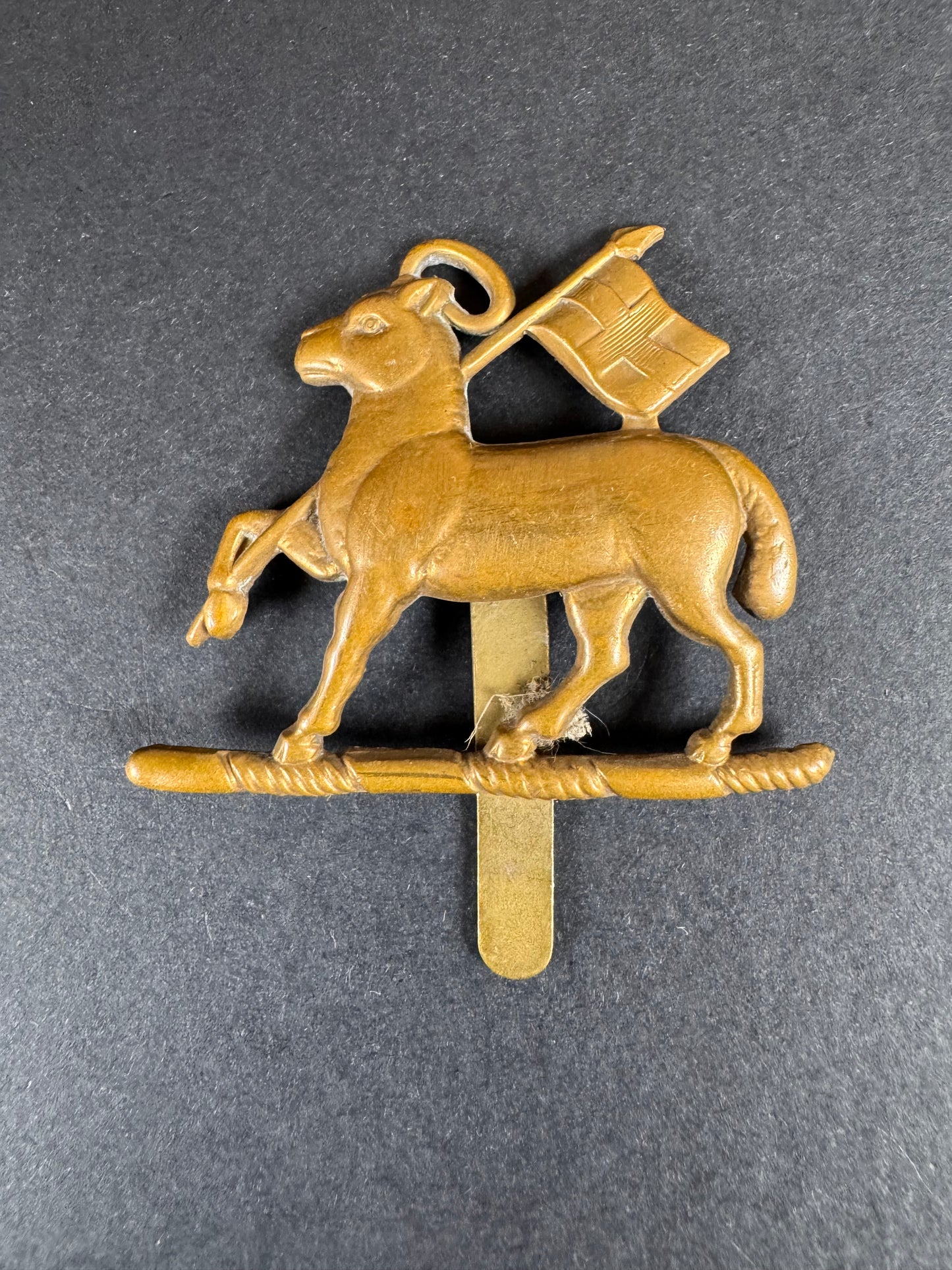Photo 1 of WW2 British Army The Queen's Royal Regiment (West Surreys) Cap Badge - collectible militaria item
