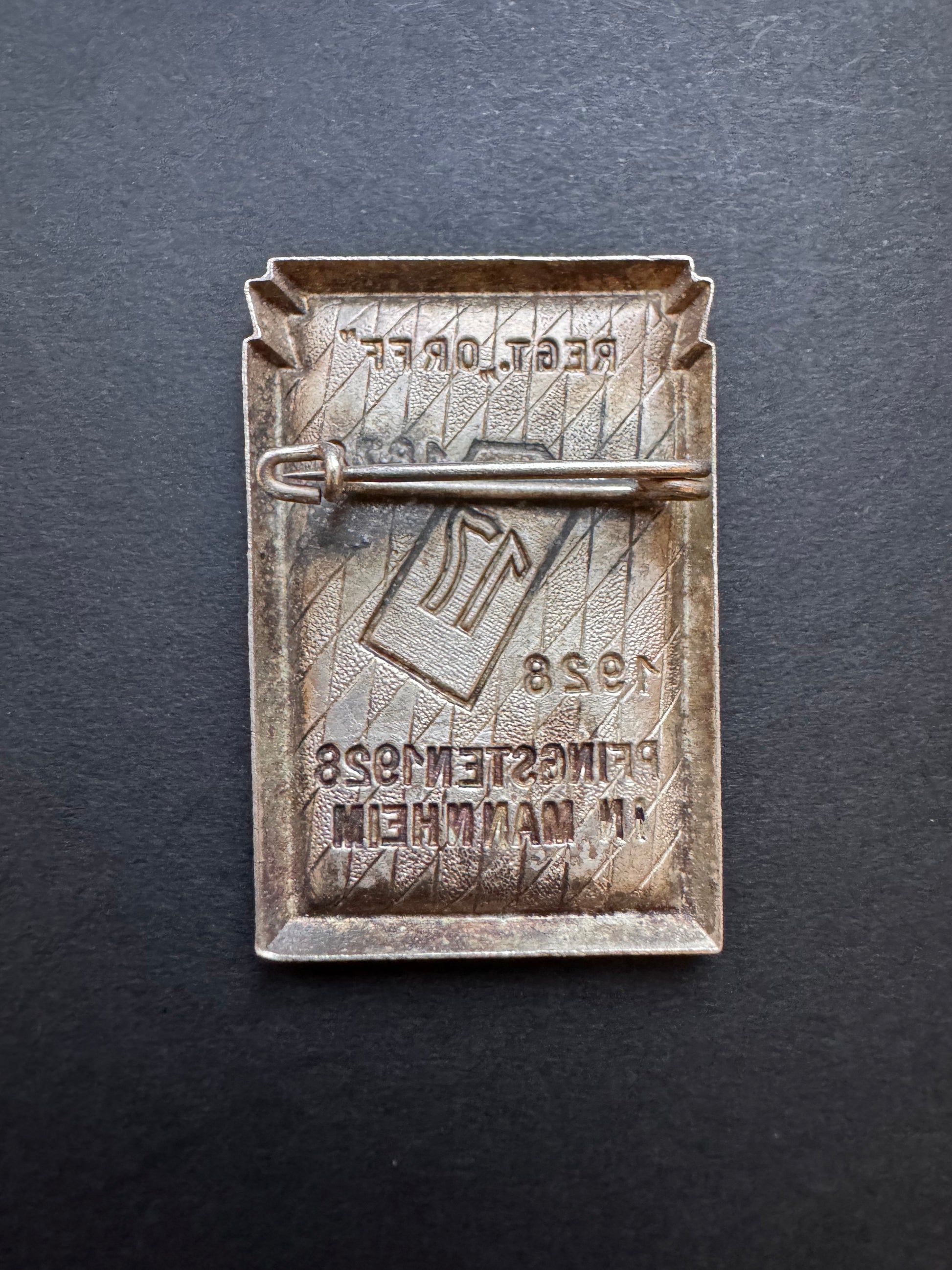 Photo 2 of WW1 German Army 17th Regiment Orff 50th Anniversary Tinnie Badge - collectible militaria item