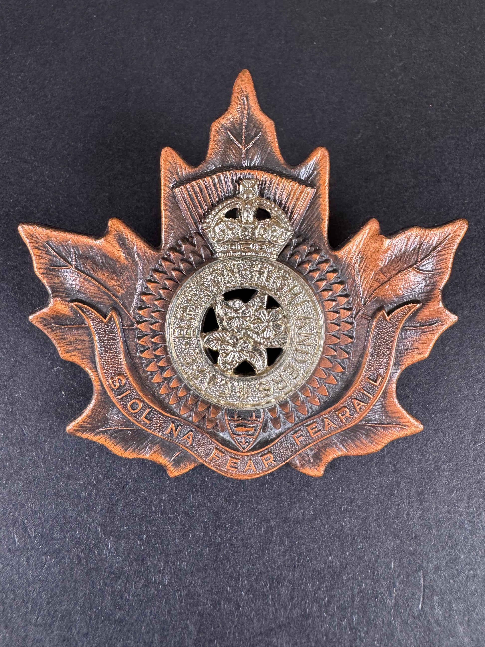 Photo 1 of After WW2 Canadian Army Cape Breton Highlanders Glengarry Cap Badge - collectible militaria item