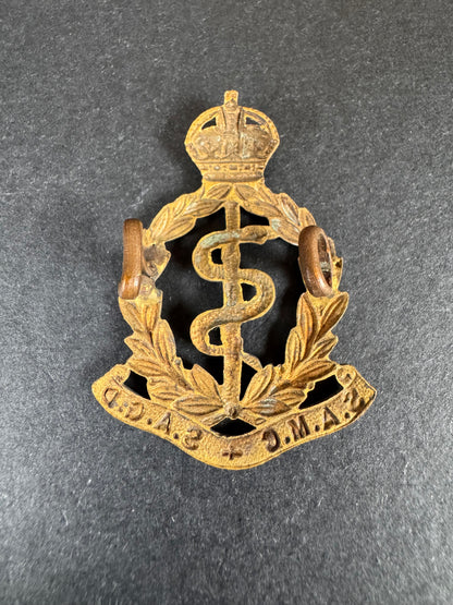 Photo 2 of WW2 South African Army Medical Corps Cap Badge SAMC SAGD - collectible militaria item