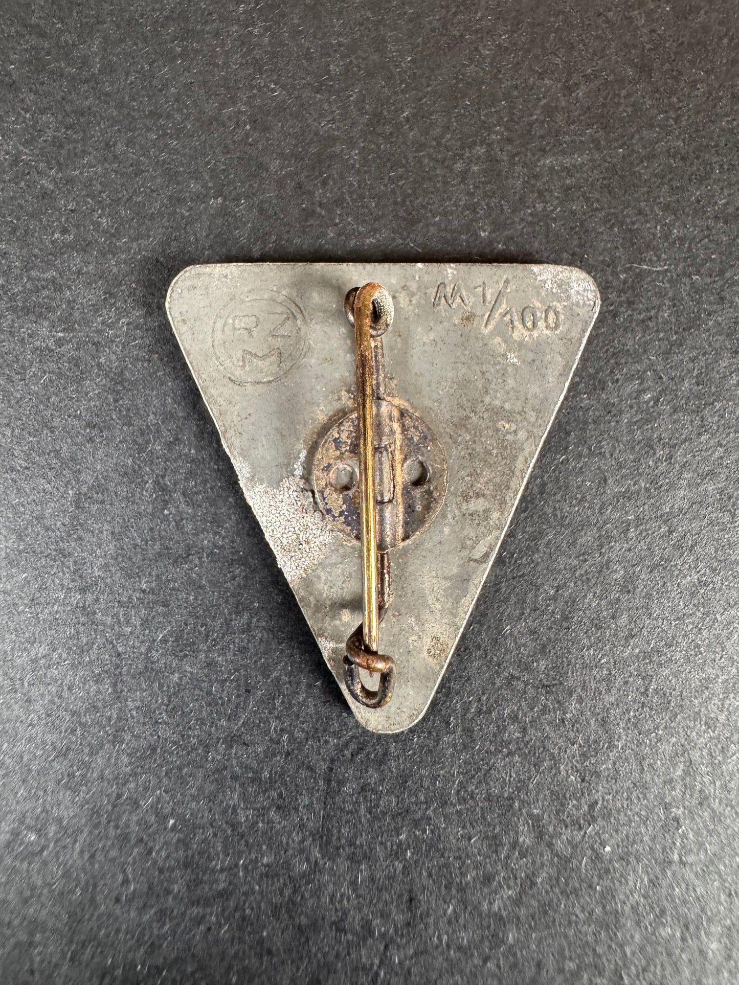 Photo 3 of Third Reich Deutsches Frauenschaft Membership Badge - collectible militaria item