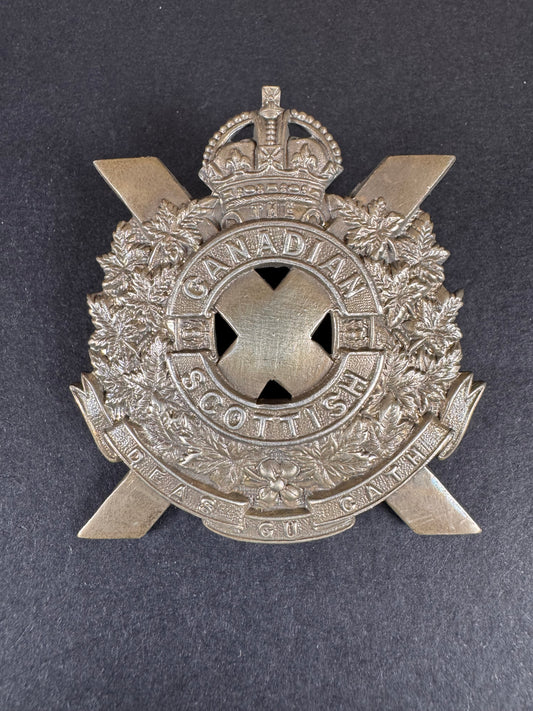 Photo 1 of WW2 Canadian Scottish Regiment Cap Badge - collectible militaria item