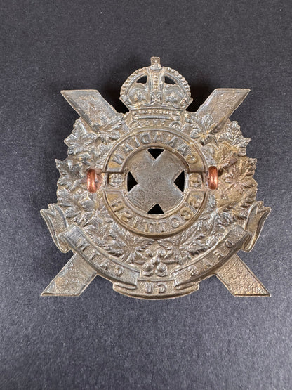 Photo 2 of WW2 Canadian Scottish Regiment Cap Badge - collectible militaria item