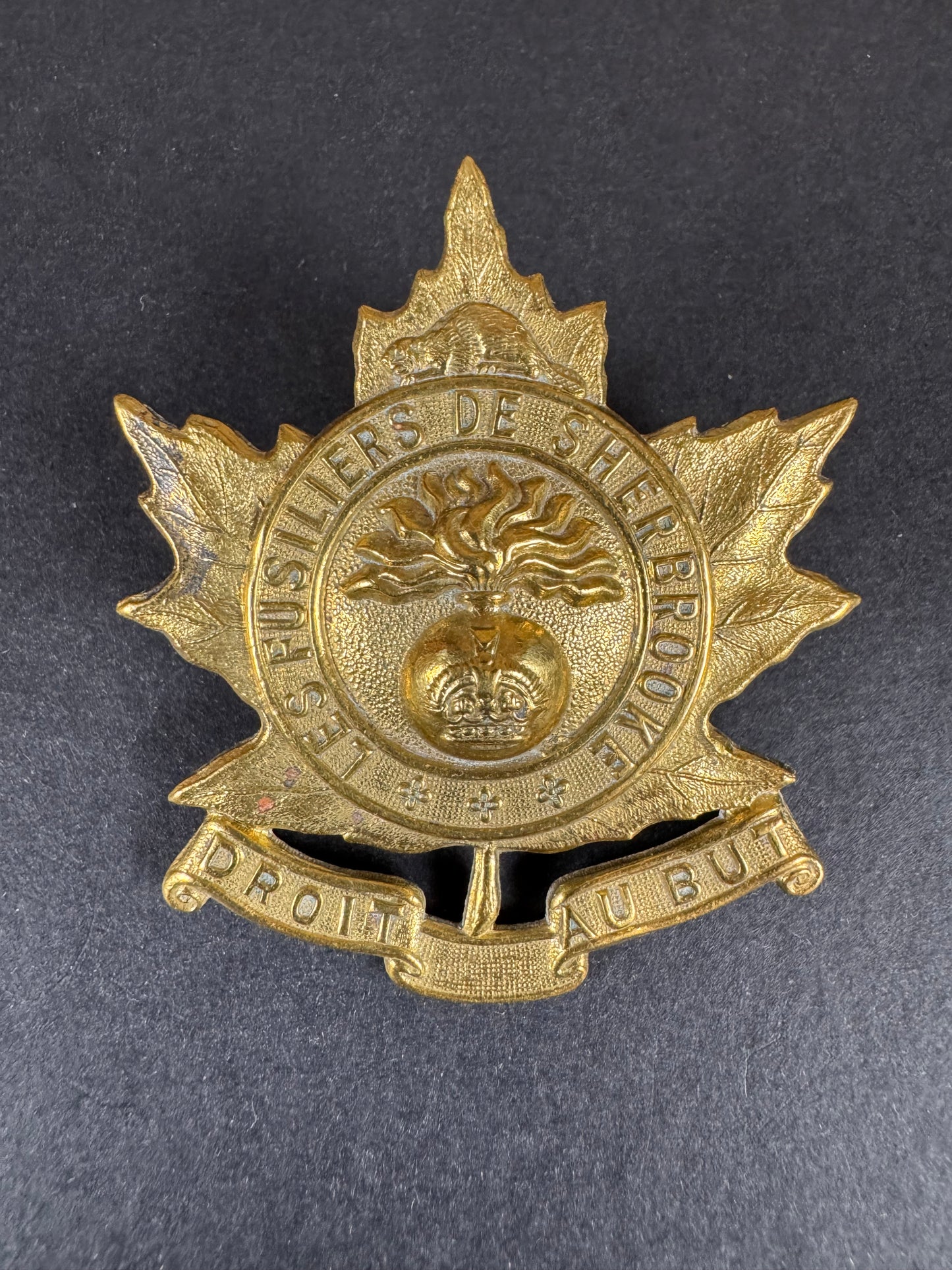 Photo 1 of WW2 Canadian Army Sherbrooke Fusiliers Cap Badge - collectible militaria item